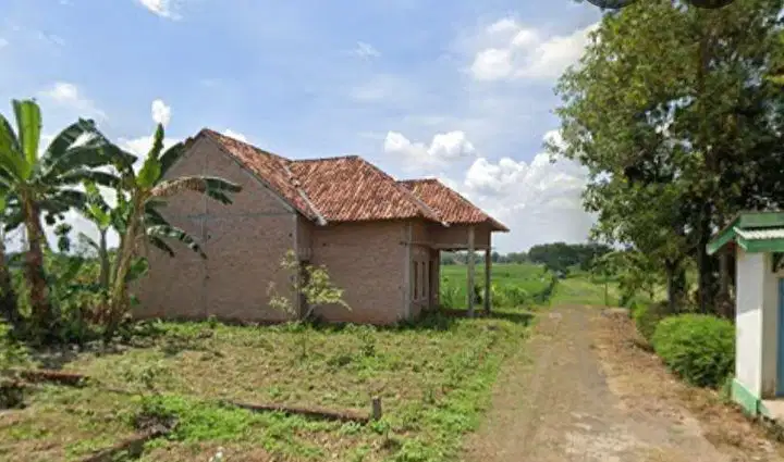 Tanah bonus rumah setengah jadi di metro utara