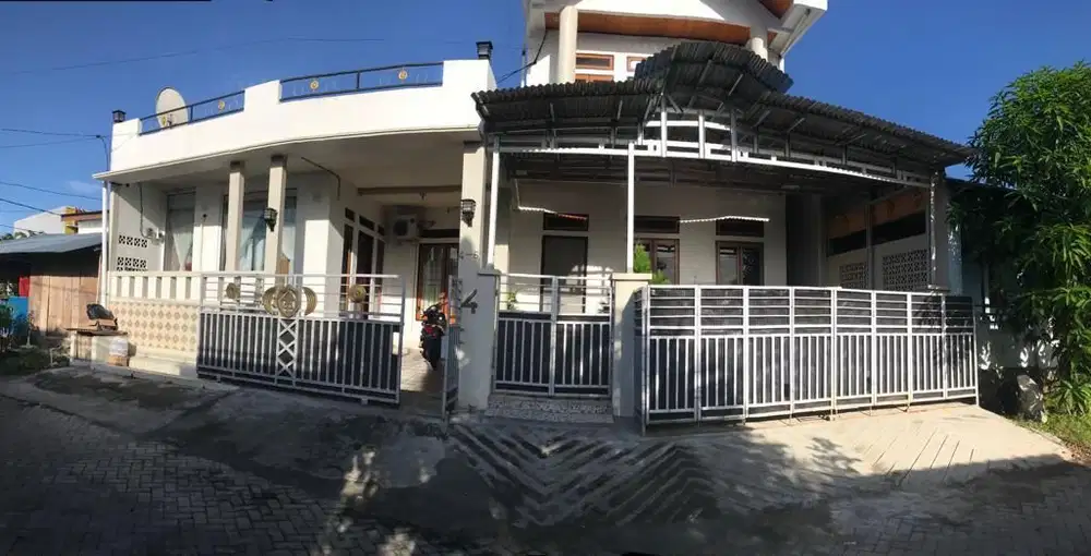 JUAL RUMAH  ( GPI ) jl. Anggrek D. Manado
