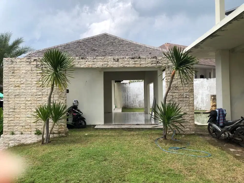 Villa view Pantai di sentral Senggigi