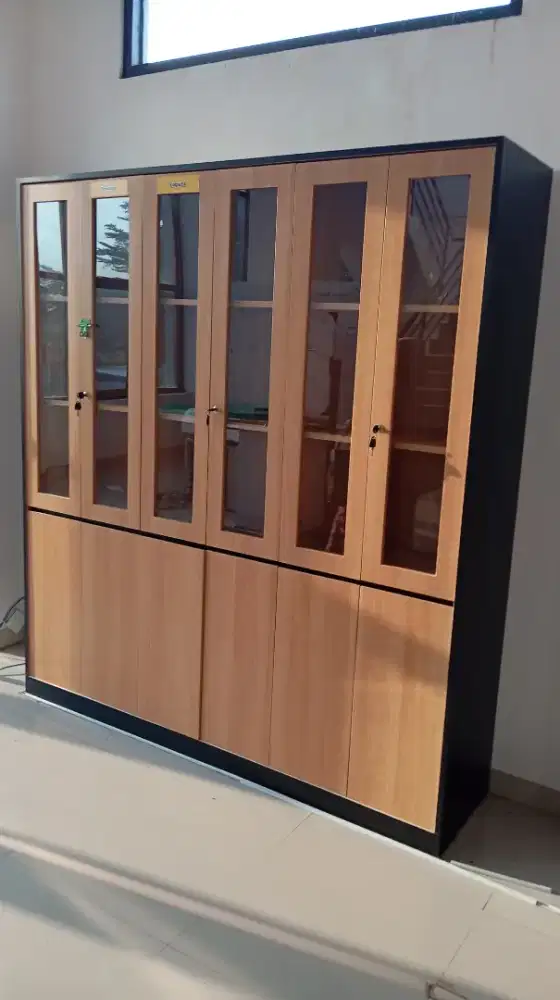 Dicari Lemari arsip kantor bekas