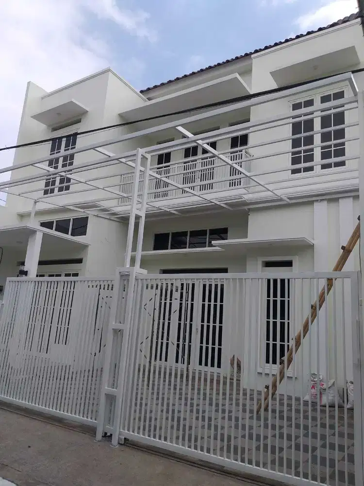 Dijual ruamh baru di sawojajar malang kota