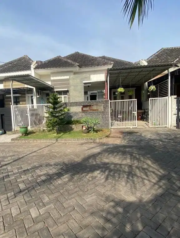 Lokasi Depan Row 12meter Dijual Rumah Minimalis Siap Huni Puri Safira