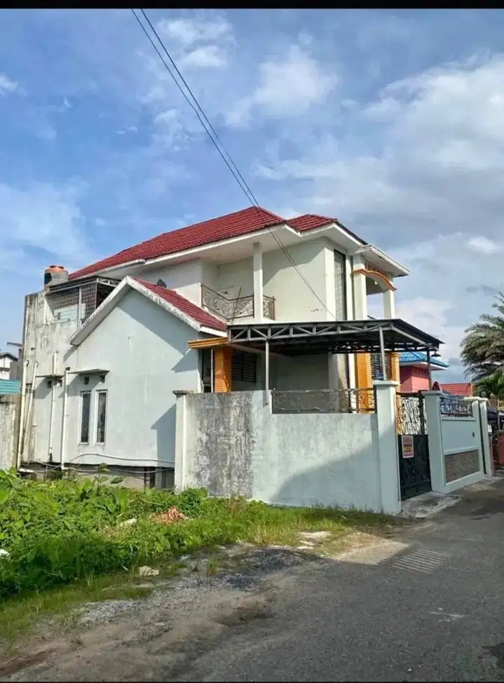 Rumah jln Sutoyo S komp pondok indah, Banjarmasin