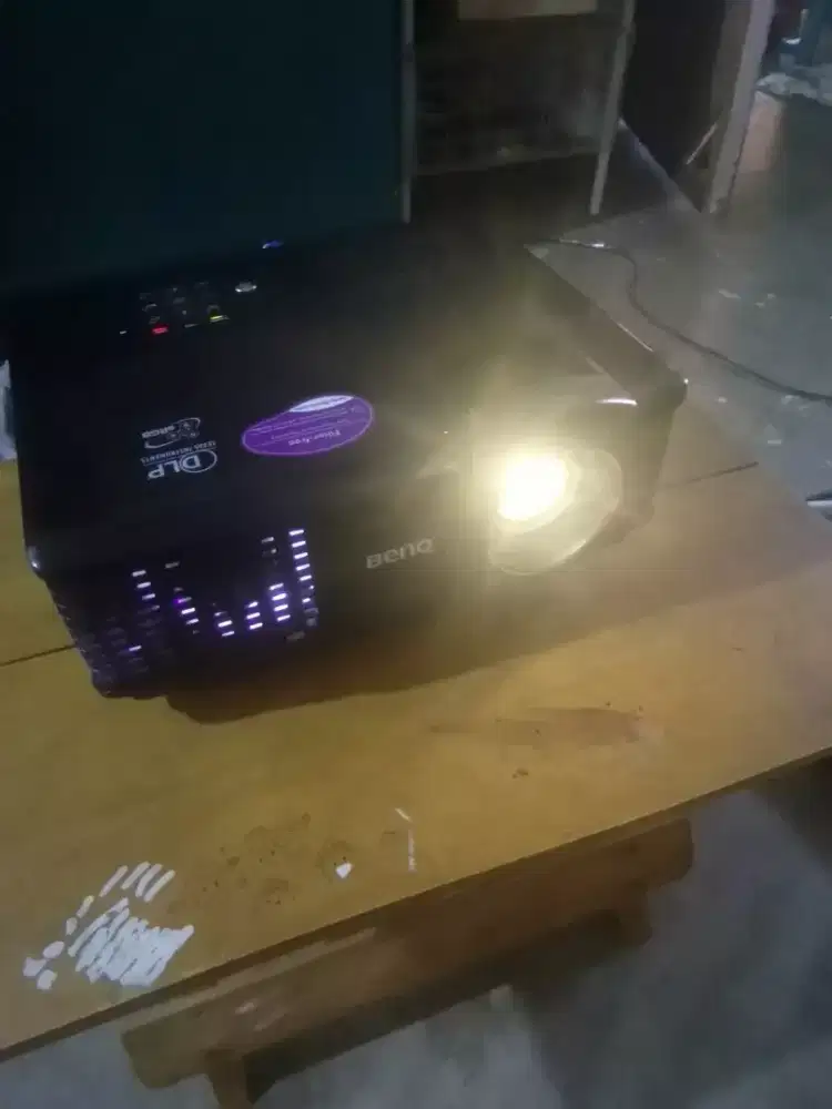 Proyektor Benq mp515