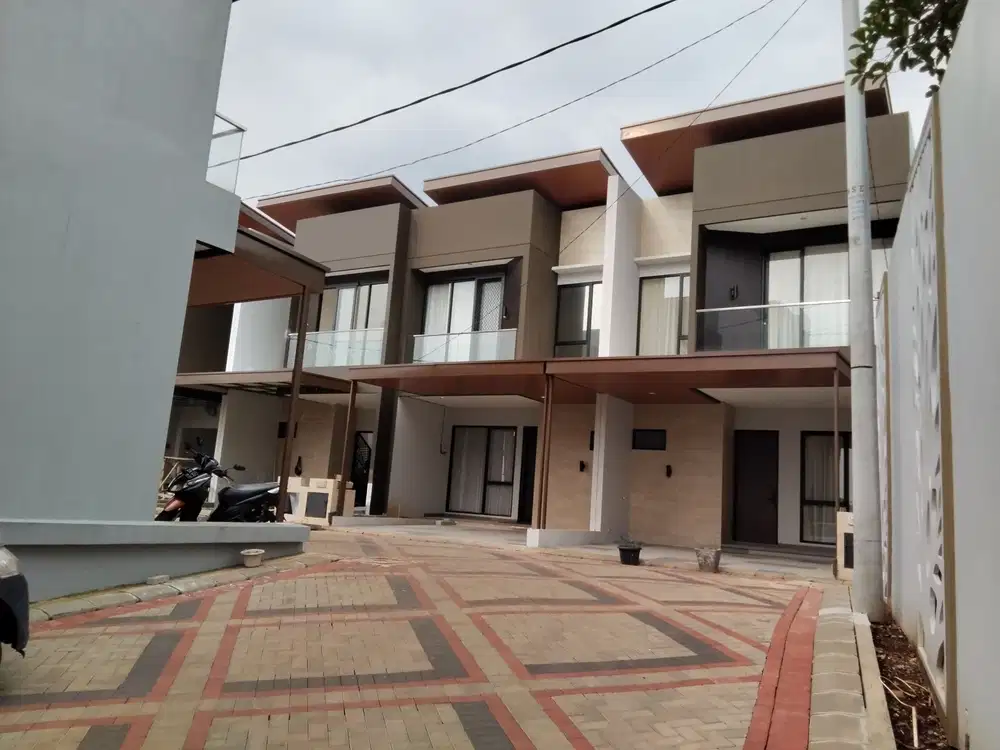 Rumah Mewah 2 Lantai Di Cirendeu Ciputat Dekat MRT Toll Lebak Bulus
