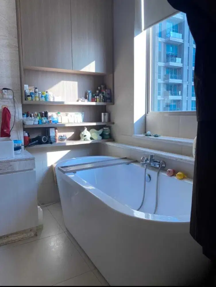 Residence 8 Apartmen, 3BR Fully Furnish, Best Price