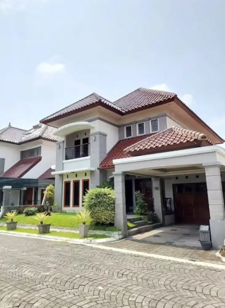 Rumah Mewah di Merapi View, Jl Kapten Haryadi, Ngaglik Sleman