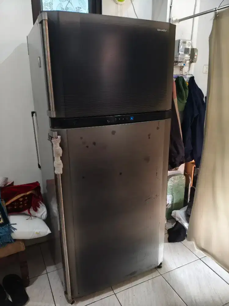 Kulkas Sharp Jumbo