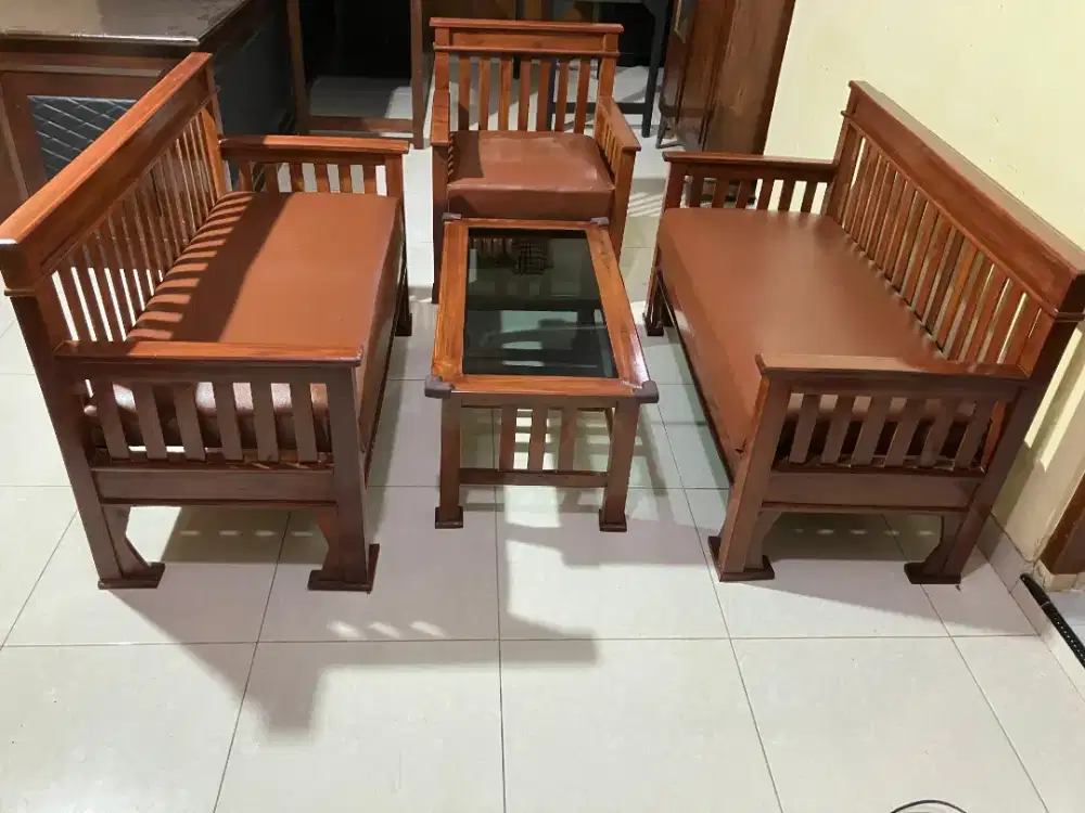 Dicari kursi tamu bekas anda