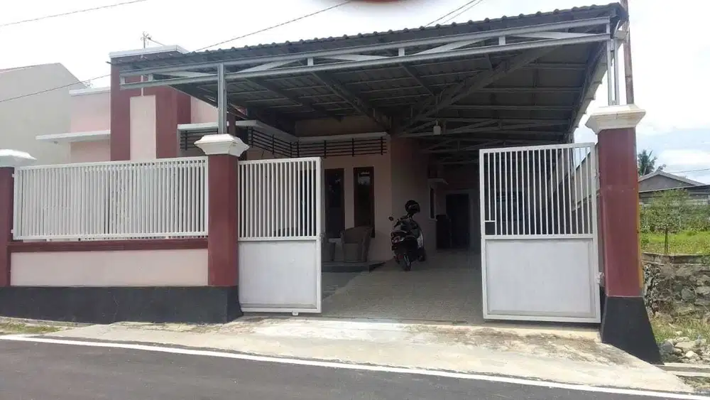 dijual rumah jl hasanudin palu timur
