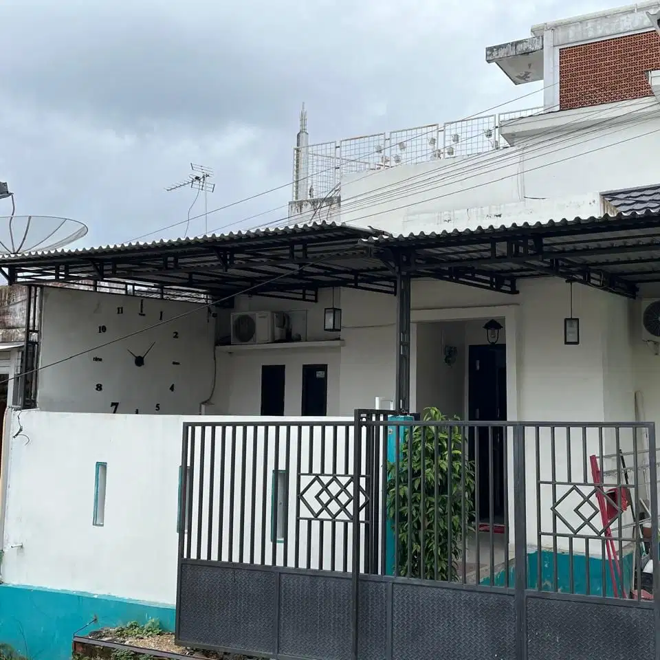 jual rumah di perum villa kenali permai blok P. 8 no.8  2 lantai