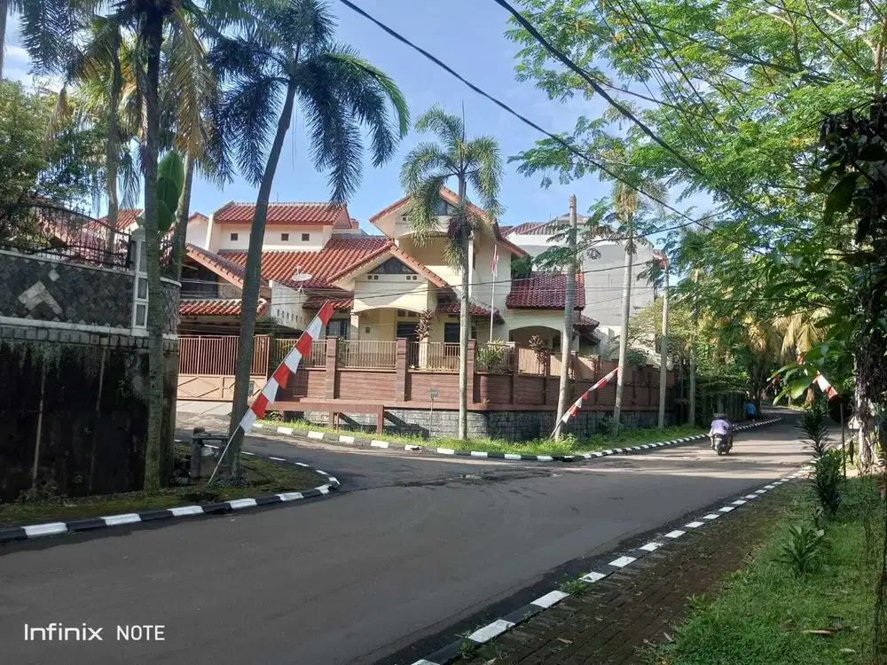 DISKON 41% DARI HARGA NORMAL PERUMAHAN PESONA KHAYANGAN DENGAN NILAI 5,7M. NJOP NYA 3,9 M