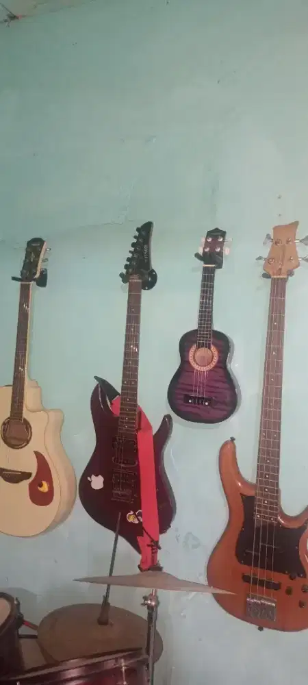 Jual semua, drum, gitar akustik, bass,