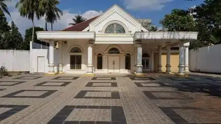 Rumah Besar shm jln, sersan darphin. Jambi