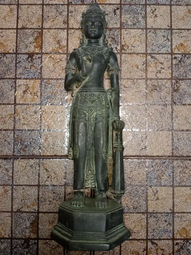 Patung perunggu vintage Brawijaya V