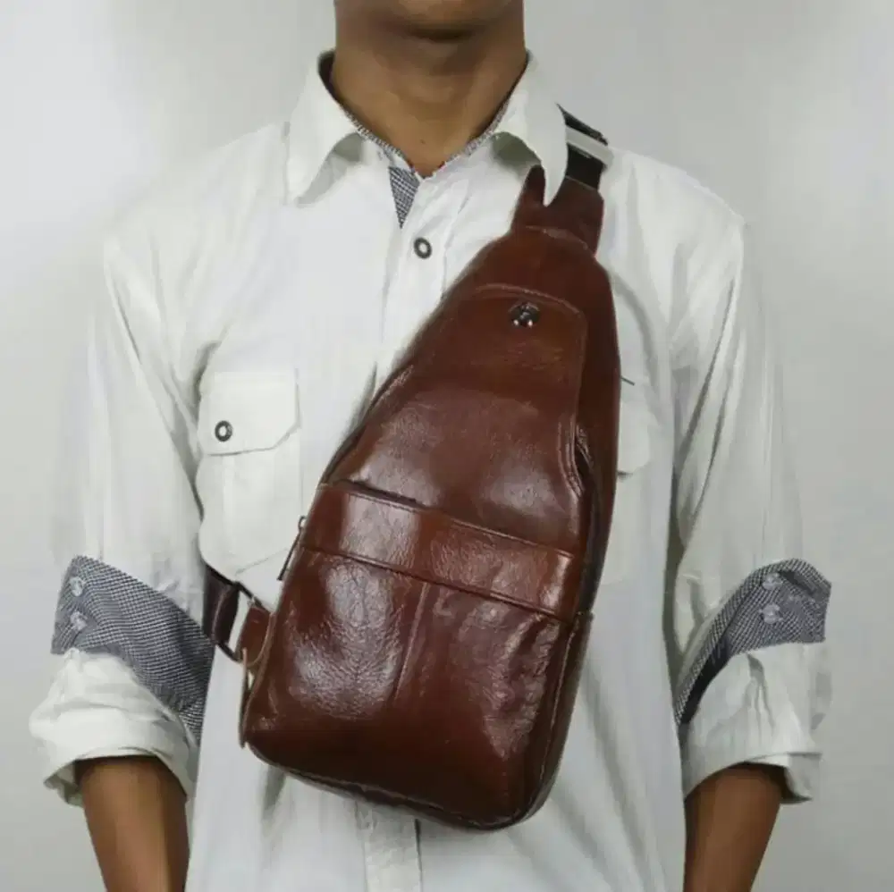 Tas slempang kulit