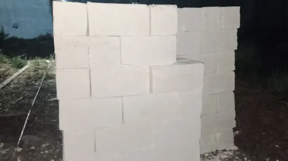 Batu kumbung pondasi