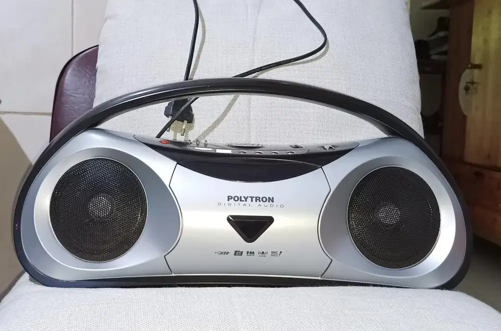 Radio Polytron PDA 220