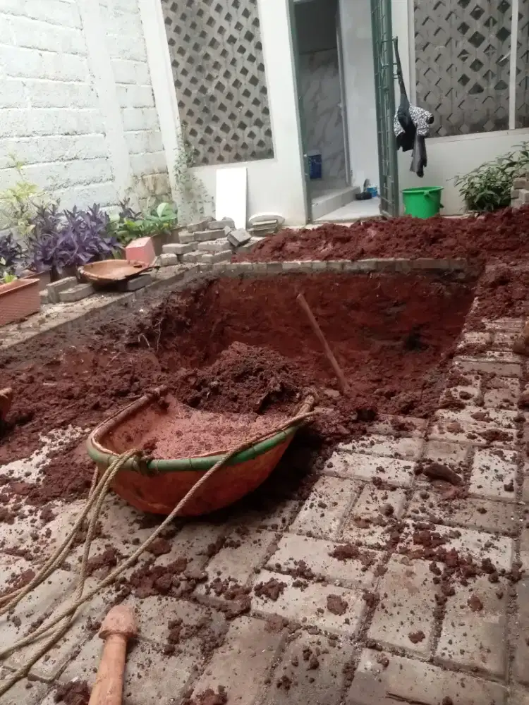 spitenk pondasi bongkar rumah tua dll