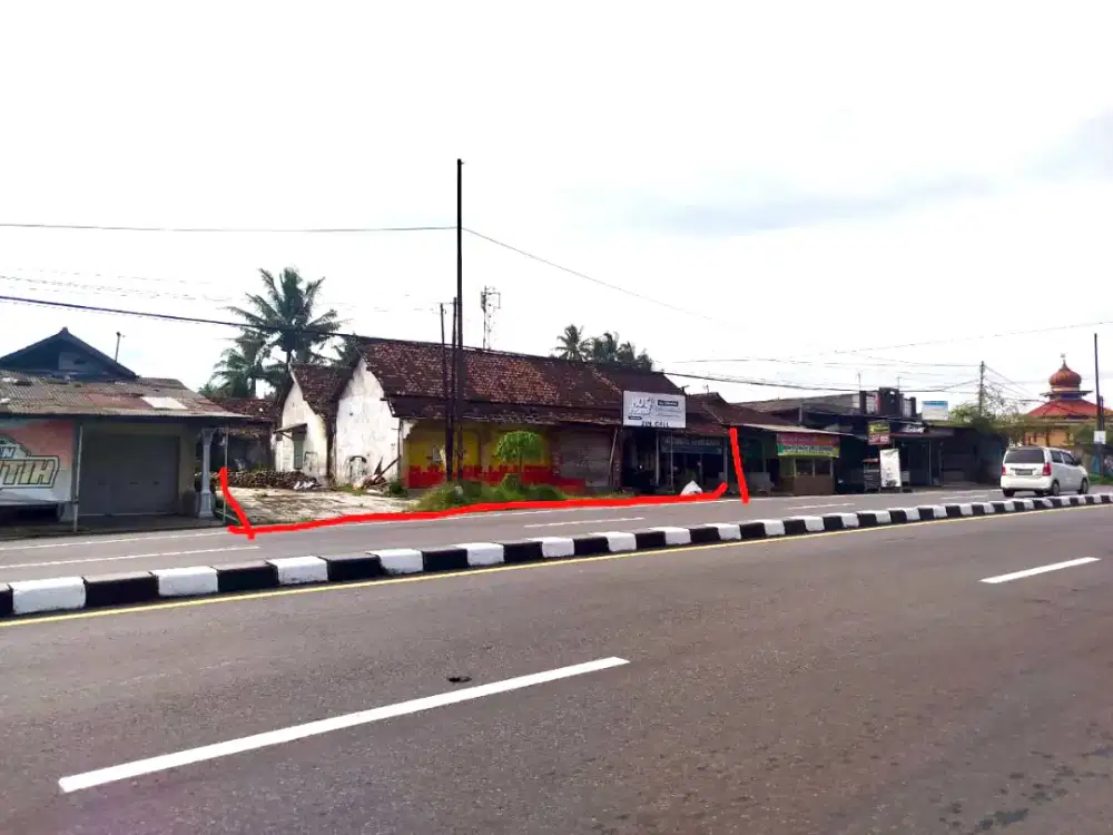Dijual Rumah/Ruko 4 Kios Tepi Jalan Magelang - Muntilan Strategis