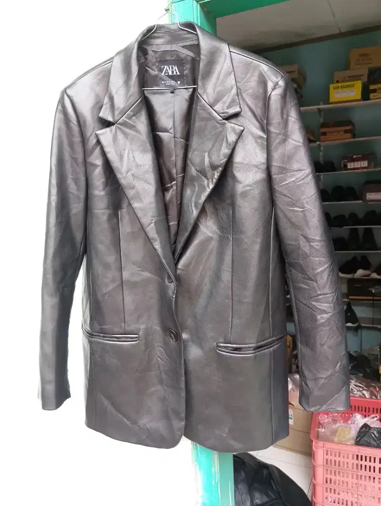 Jas Kulit Sintetis Zara