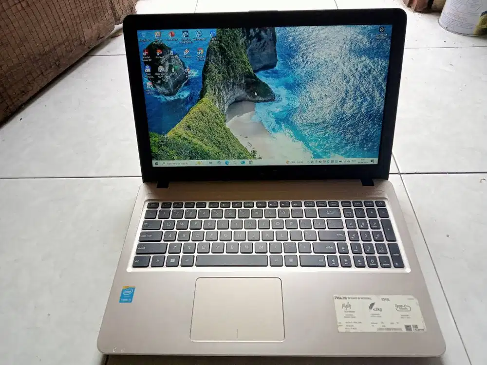 ASUS X540LA / Core i3 Gen-5 / 15.6 / SSD 256Gb (NEW) / 4Gb / 2-3 Jam