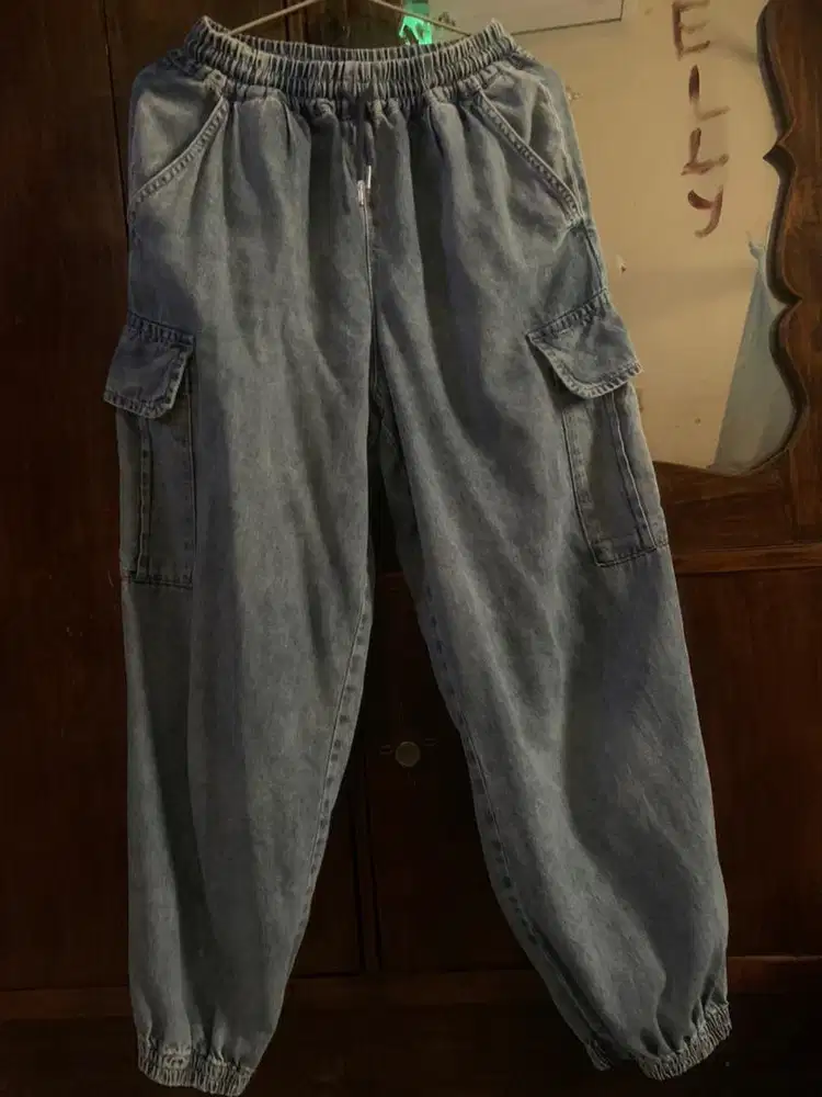 Celana jogger Cargo GU