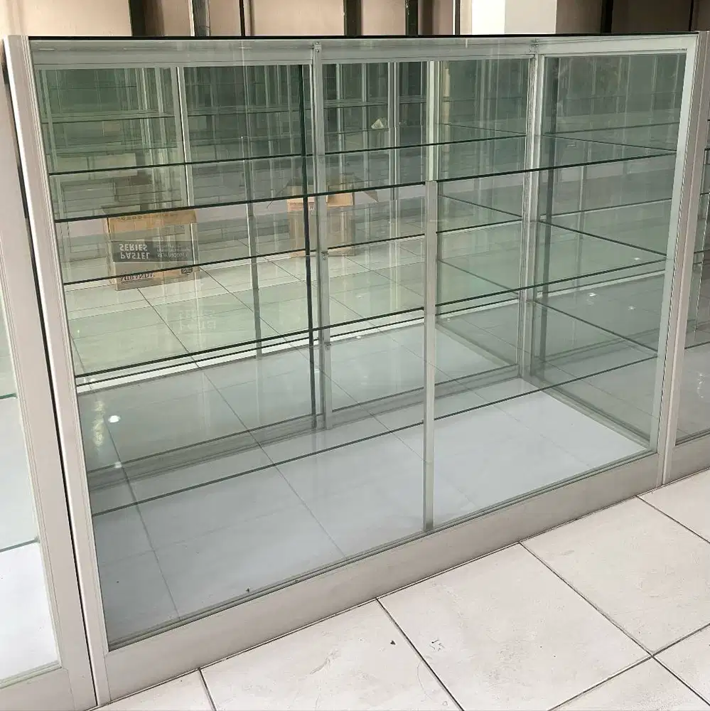 READY!! Etalase lemari kaca custom toko mulus perfect condition 99%