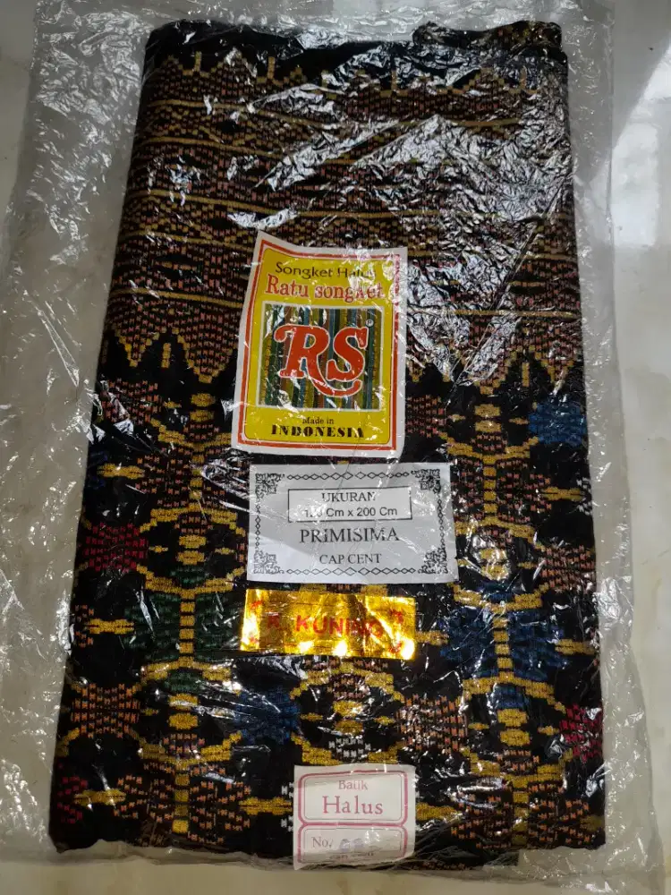 Kain Ratu Songket Baru