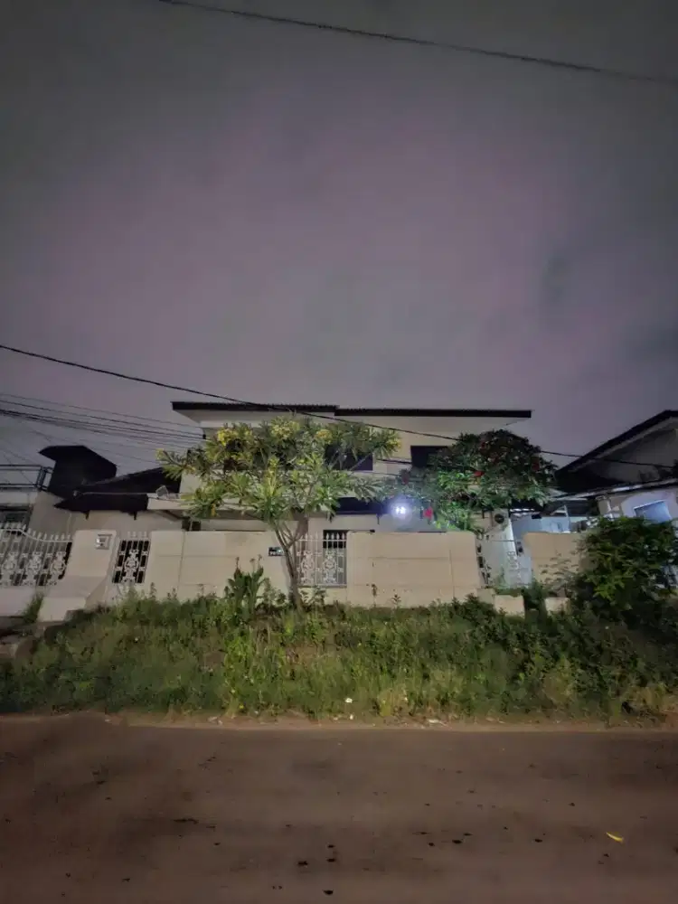 Dijual Murah Rumah mewah Pondok Bambu