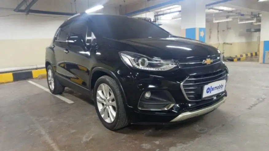Pajak Panjang Chevrolet Trax  1.4 Turbo LTZ Bensin-AT 2017 Hitam
