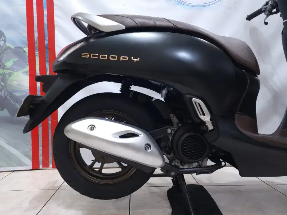(PROMO DP 500 RB ) HONDA SCOOPY PRESTIGE TH 2024 LIKE NEW LOW KM 10 RB