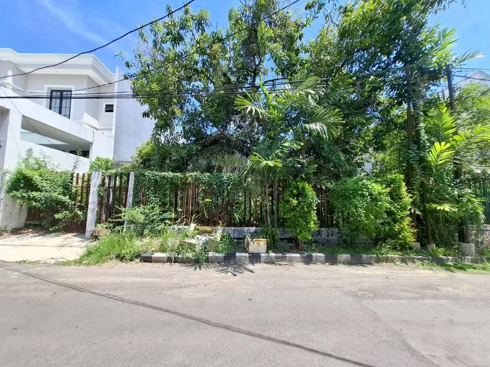 Dijual Rumah Hitung Tanah One Gate System Darmo Permai 1 Lantai