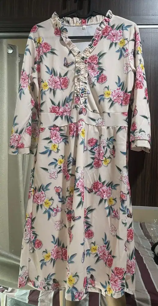 Preloved Dress Floral Butterfly