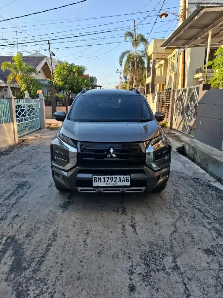 Xpander cross 1.5 AT plus package thn 2024