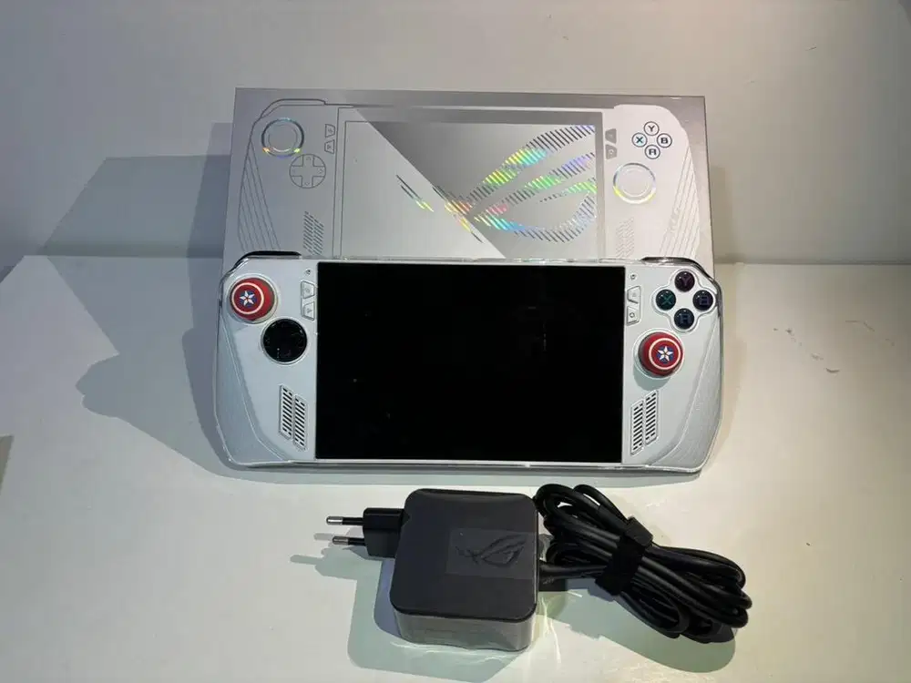 Asus ROG Ally Z1 Extreme 2TB