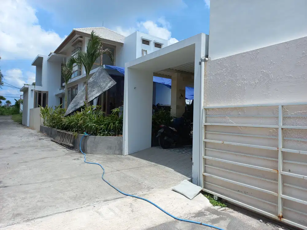 VILLA 2 LT HANYA 200m DARI PANTAI CEMAGI CANGGU,MILIK SENDIRI