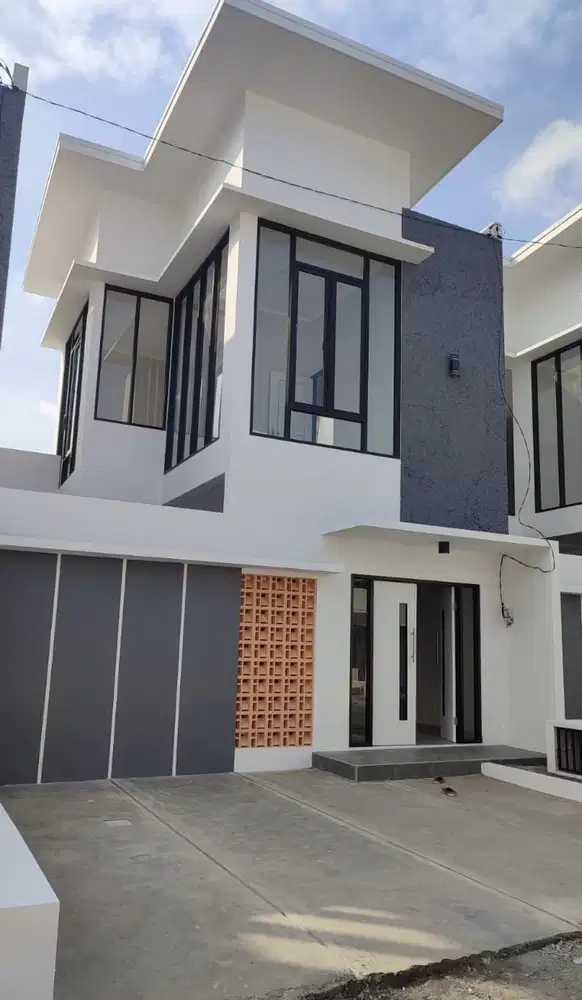 Rumah Villa di Atas Wisata Bns Kota Batu