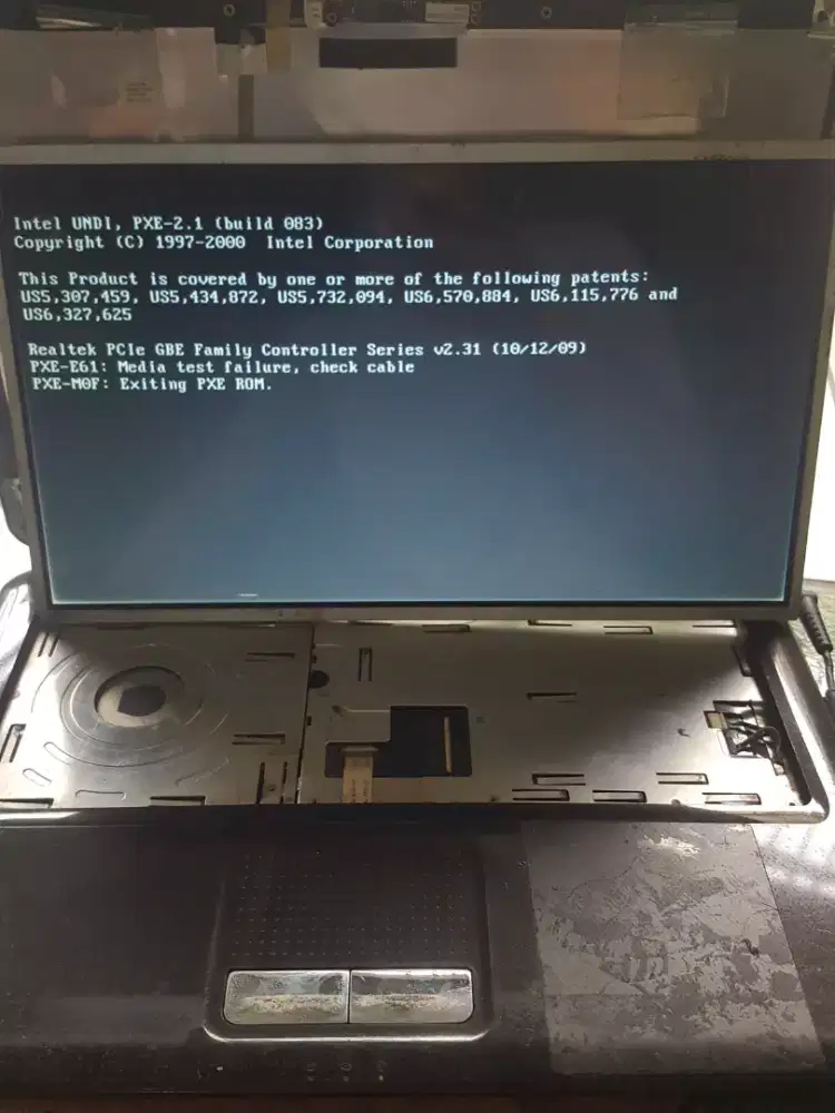 Led laptop standar 40 pin 14 inc minus dipinggir putih