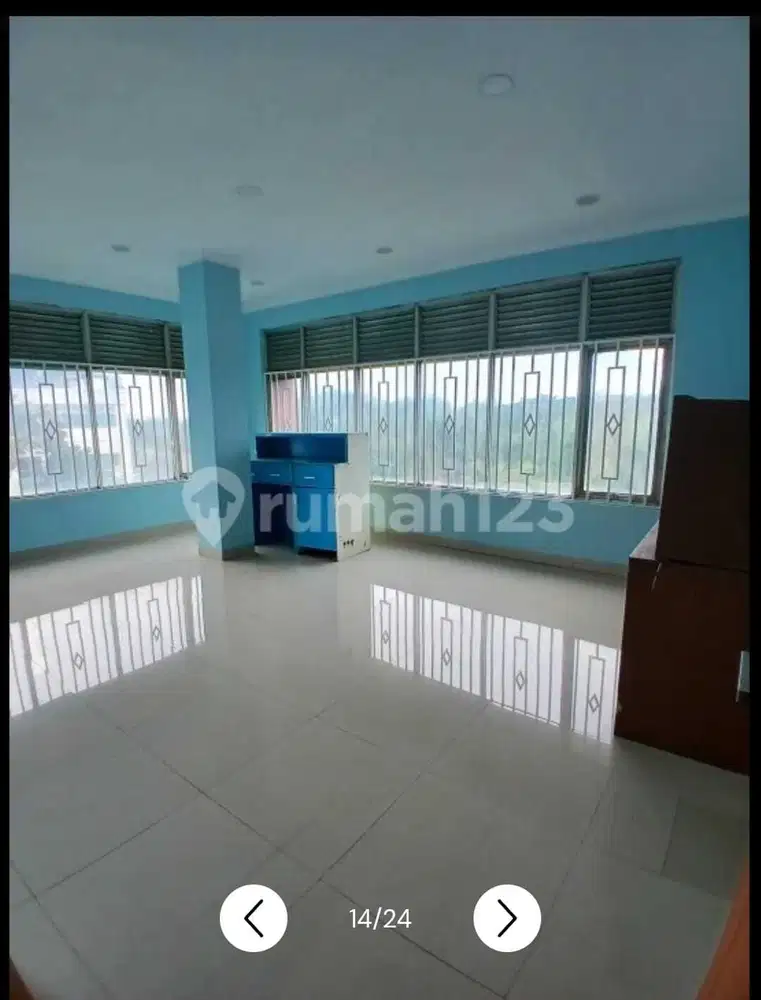 Ruko gandeng posisi hoek di Mediterania PIK 1