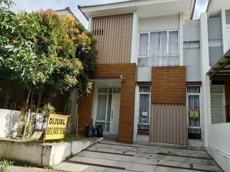 RUMAH CANTIK SIAP HUNI