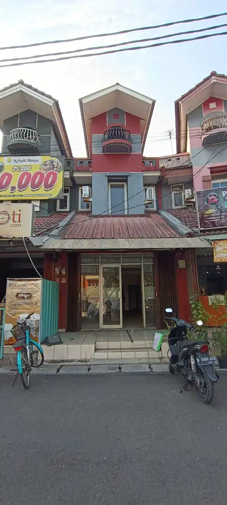 Ruko lembah hijau Lippo Cikarang, sudah renovasi siap pakai