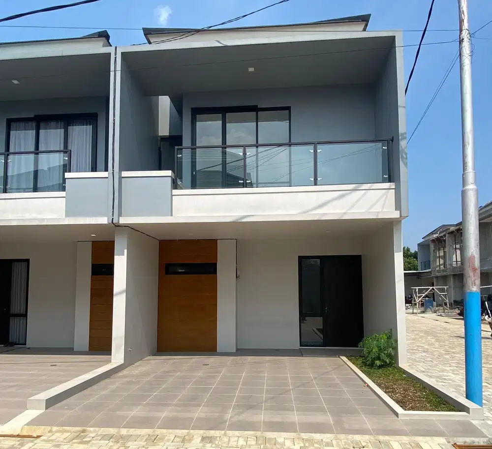 Cluster Desain Modern, Bebas Banjir, Selangkah Jalan Utama