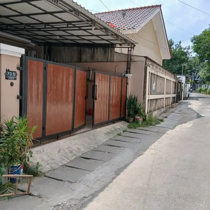 Rumah Nempel Setu Babakan Jakarta Selatan