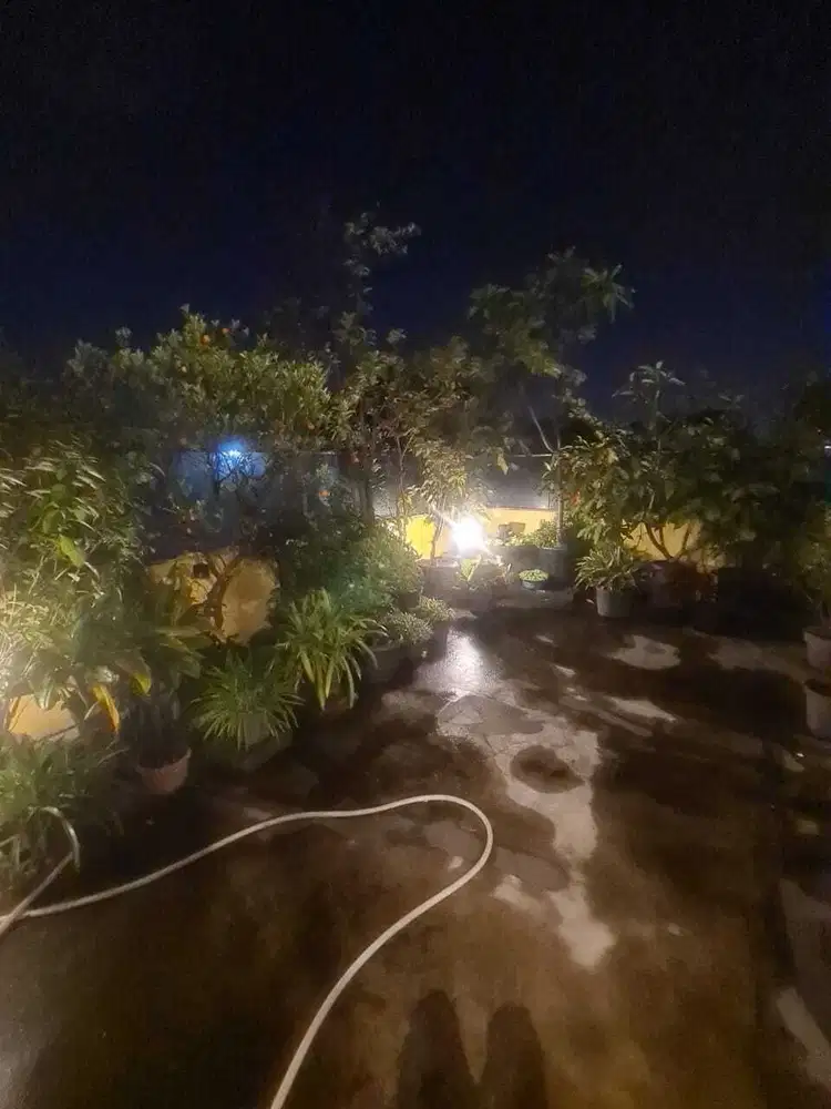 Dijual tempat usaha strategis ruko 3 1/2 lantai di jalan peta