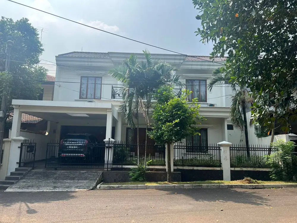 Di jual rumah mewah 2 lantai di Bintaro Jakarta selatan