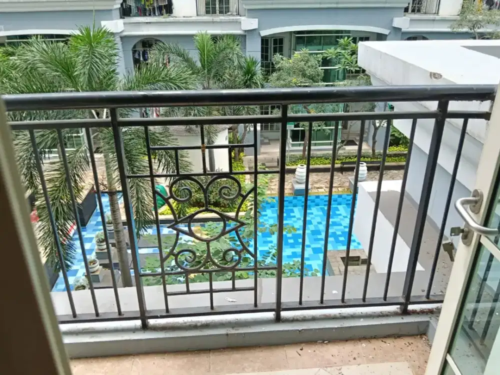 Disewakan atau Dijual murah apartemen sebrang Mal Of Indonesia