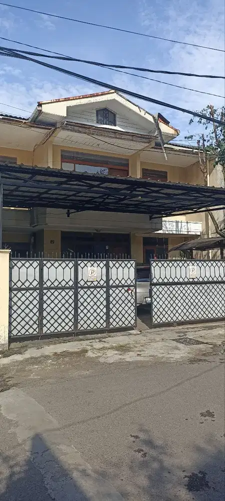 Dijual Unit Rumah Second Beserta Kos Kosannya Didekat Trans Studio