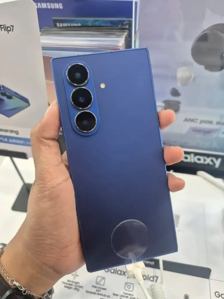 Samsung Galaxy Fold7 256 free buds3fe dan speaker