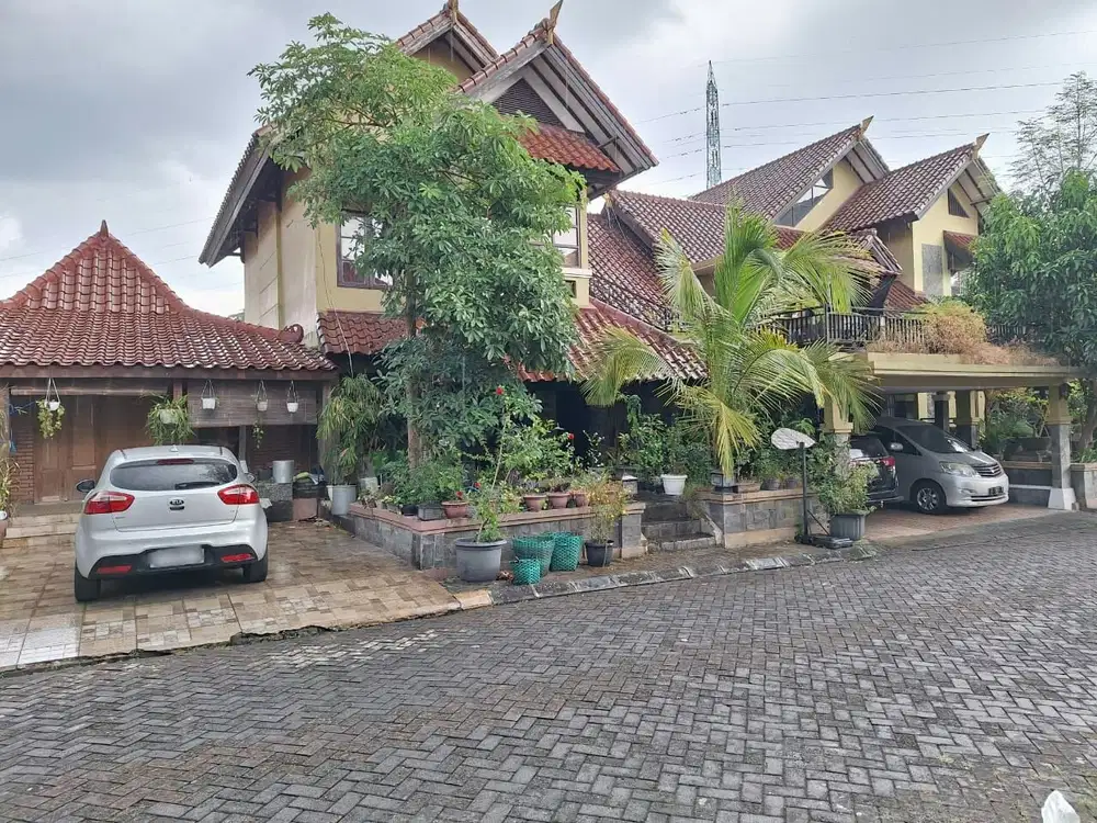 Rumah Elegan Komplek Perum Jl. Kapten Haryadi Sleman
